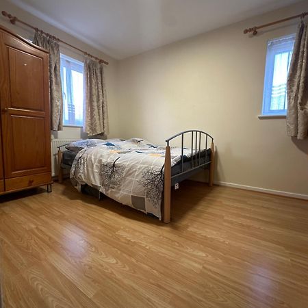 Nice Double Room In Heart Of Londra Esterno foto