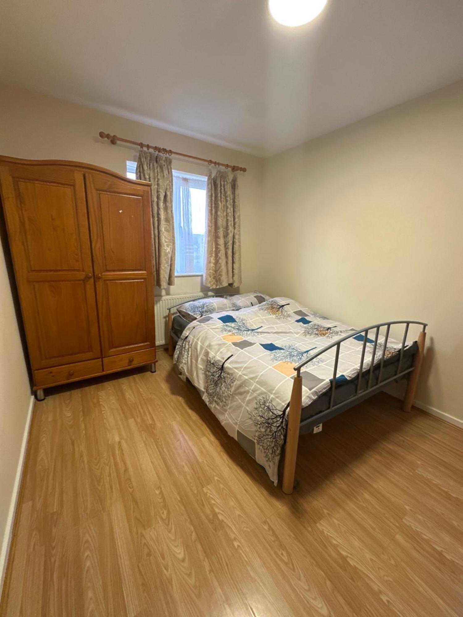 Nice Double Room In Heart Of Londra Esterno foto