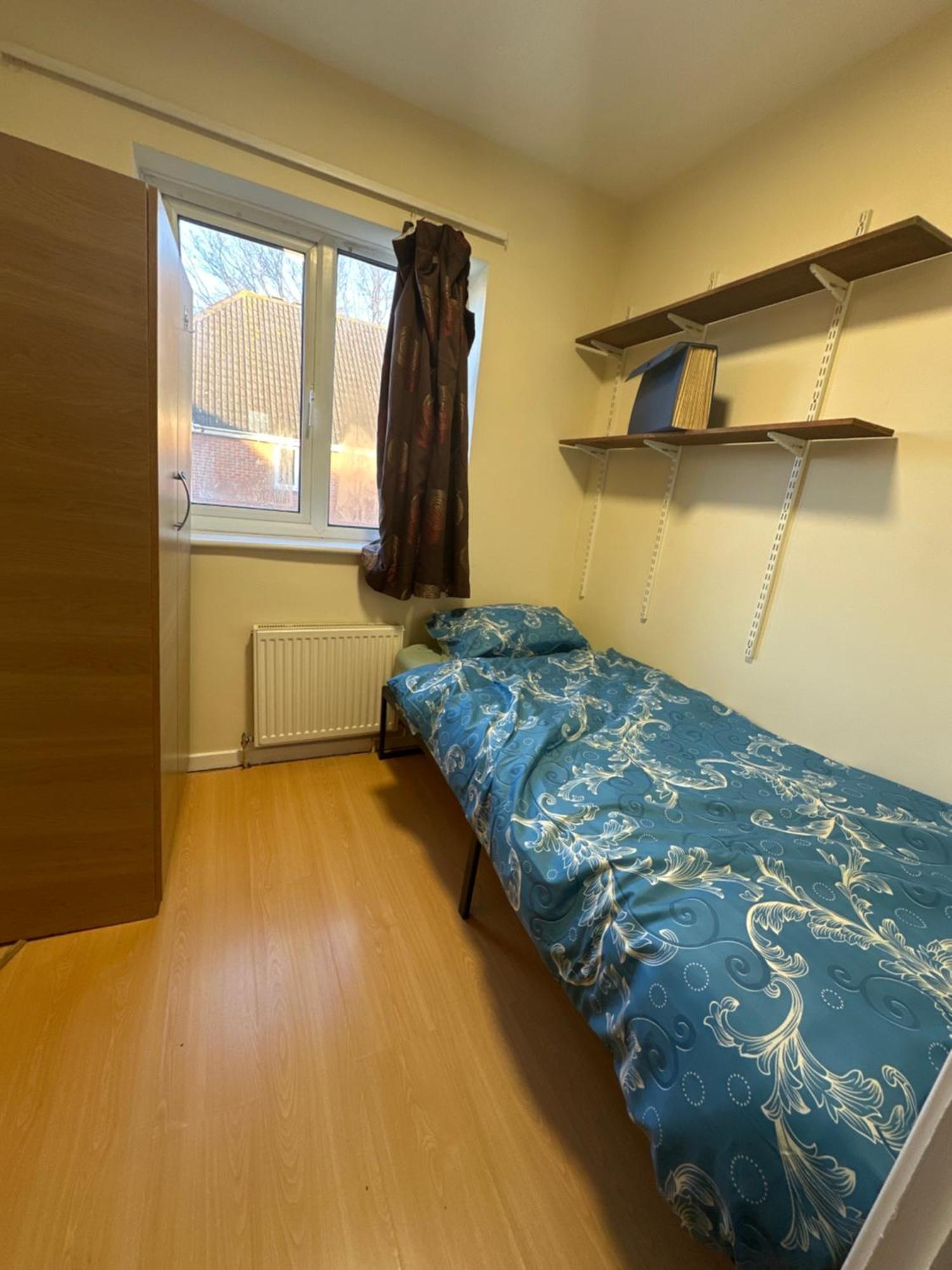 Nice Double Room In Heart Of Londra Esterno foto